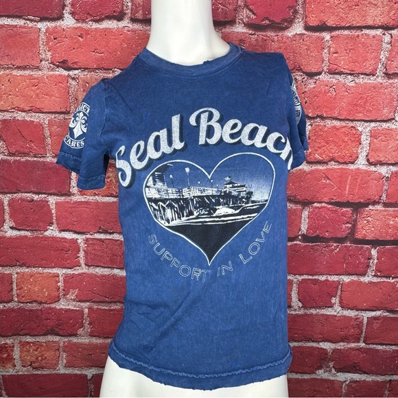 Affliction Women’s Short Sleeve Graphic T-Shirt -Size: Large -NWT - Picture 1 of 11